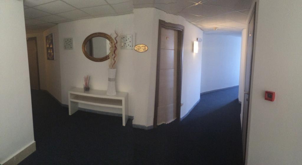 Hotel Clinton Casoria Εξωτερικό φωτογραφία