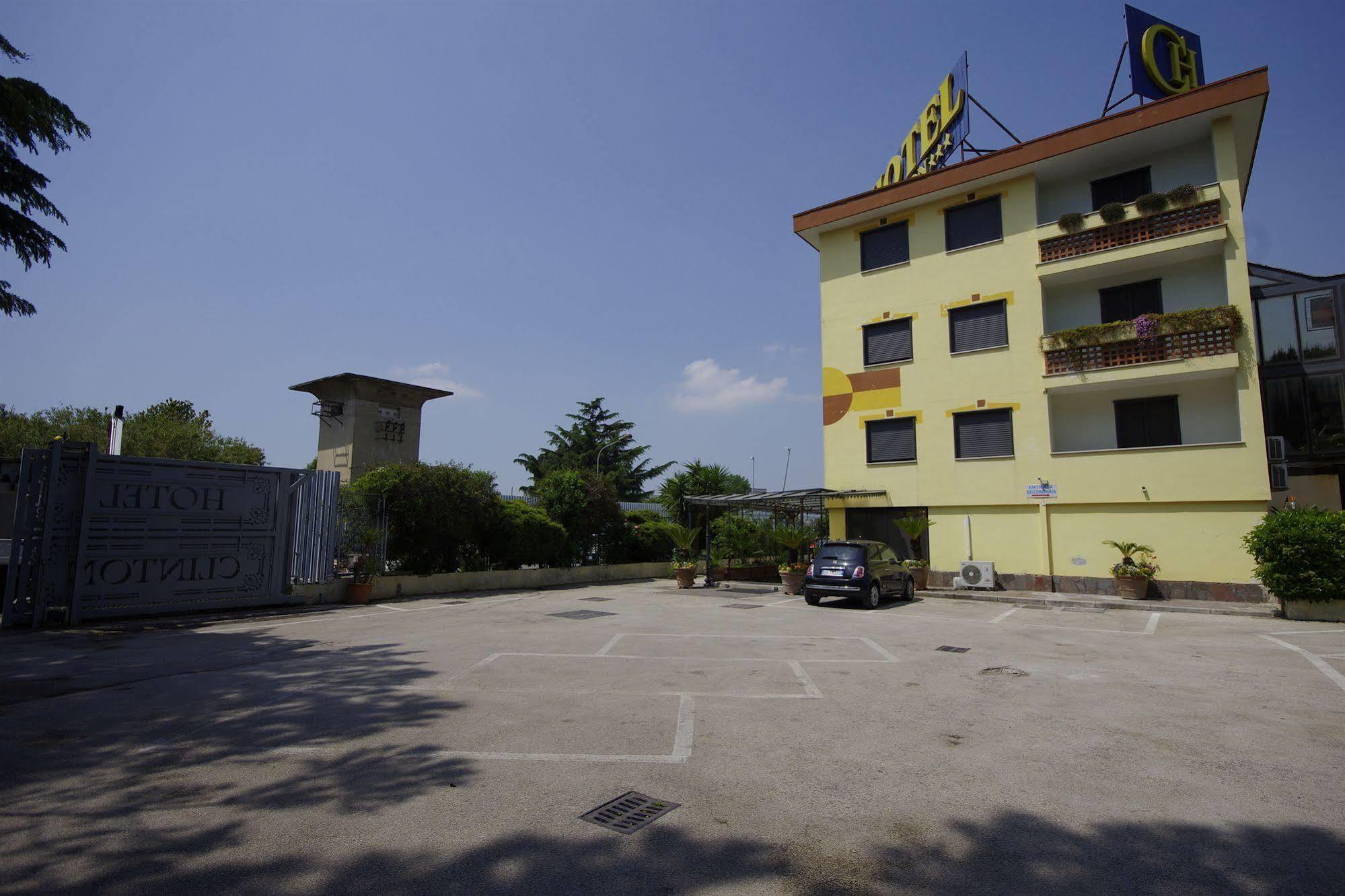 Hotel Clinton Casoria Εξωτερικό φωτογραφία