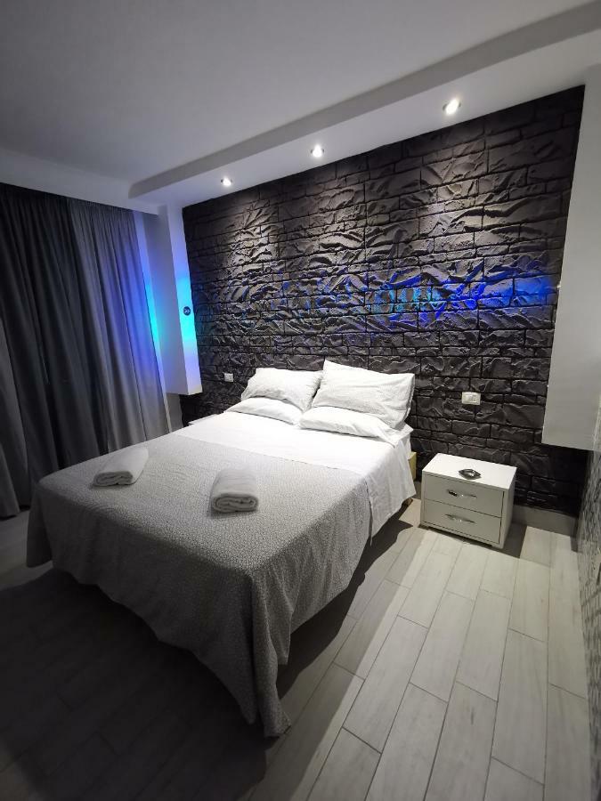 Hotel Clinton Casoria Εξωτερικό φωτογραφία